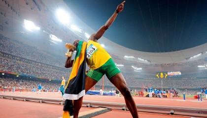 开云体育APP下载-富安健洋，当关键先生在莱比锡的寒夜里，守护着亚洲足球的尊严