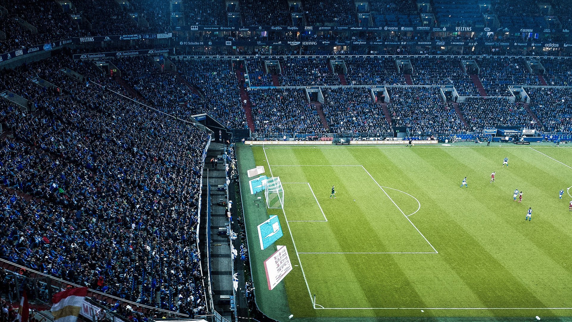 拉齐奥全面压制佛罗伦萨，卡马文加成为关键先生，中场魔术师的战术革命