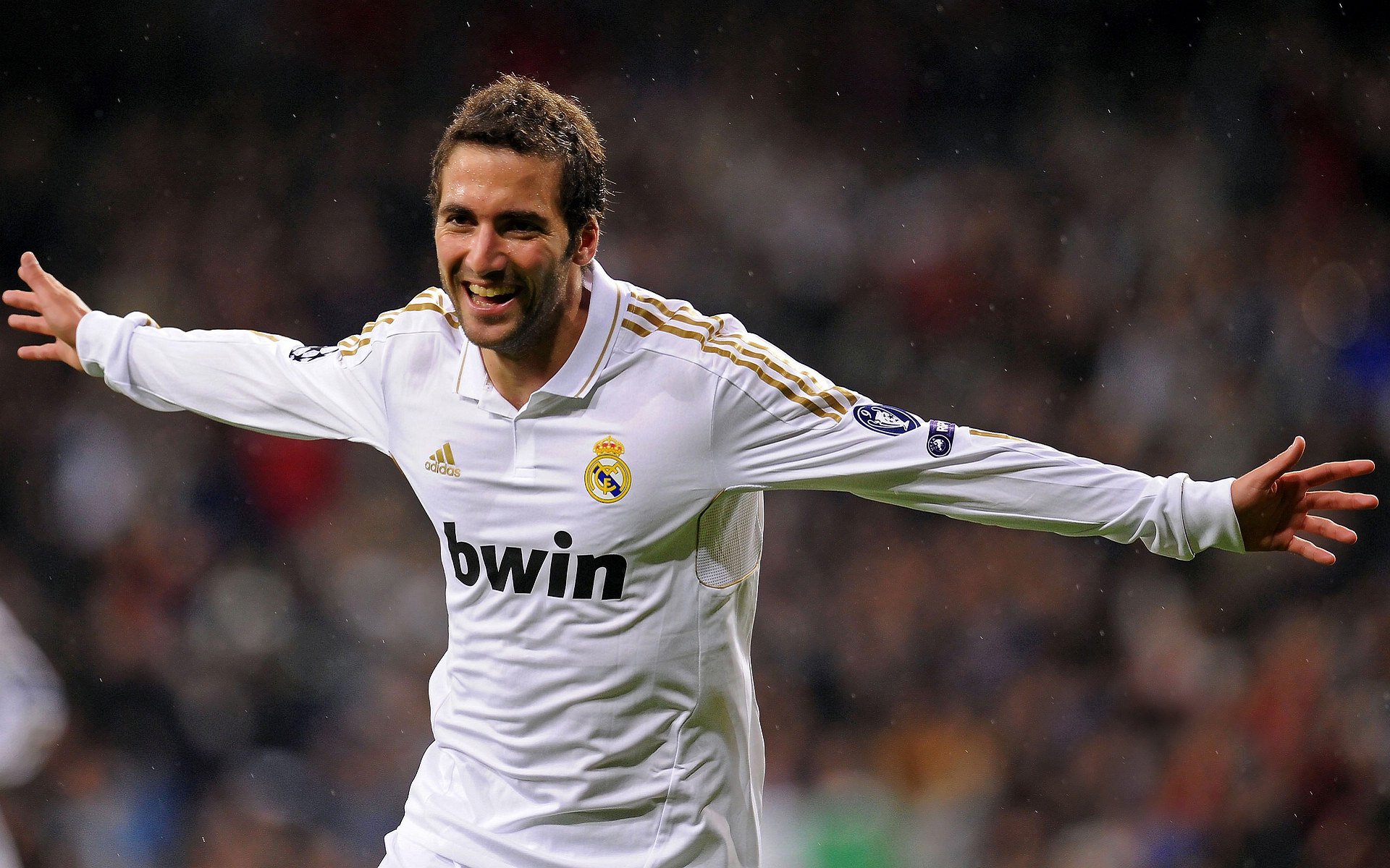 京多安，以德国大脑，在西班牙土壤上指挥黄色潜水艇锁死南美风暴